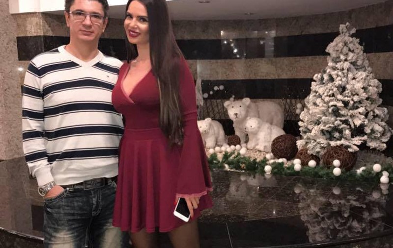 Iubita lui Luis Lazarus a făcut show în restaurantul lui Cristi Borcea de la Miami. Carmen Harra i-a îndesat bani în chiloți | VIDEO