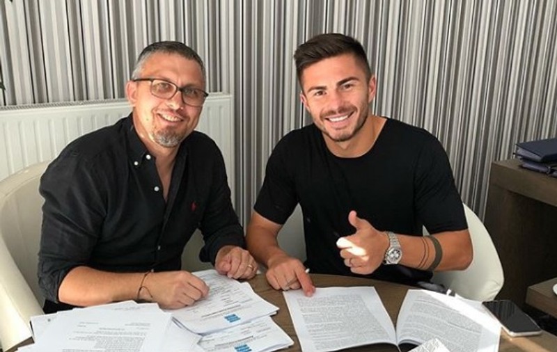 Alin Toșca a semnat cu PAOK Salonic. Primele fotografii cu tricoul noii sale formații
