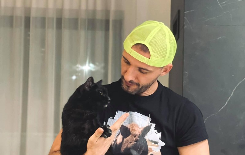 INTERVIU. Exodul câinilor și pisicilor din Ucraina la hotelul lui Ștefan Mandachi din Suceava: „A venit o familie cu şapte labradori, mi-au trimis poze apoi din Germania”