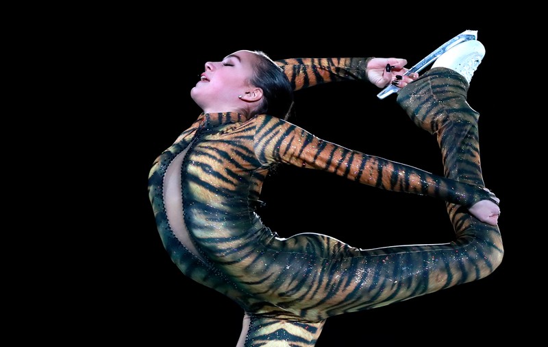 Cât de provocator s-a îmbrăcat campioana olimpică Alina Zagitova la Gala Laureaților patinajului artistic de la Jocurile Olimpice de iarnă 2018 | FOTO