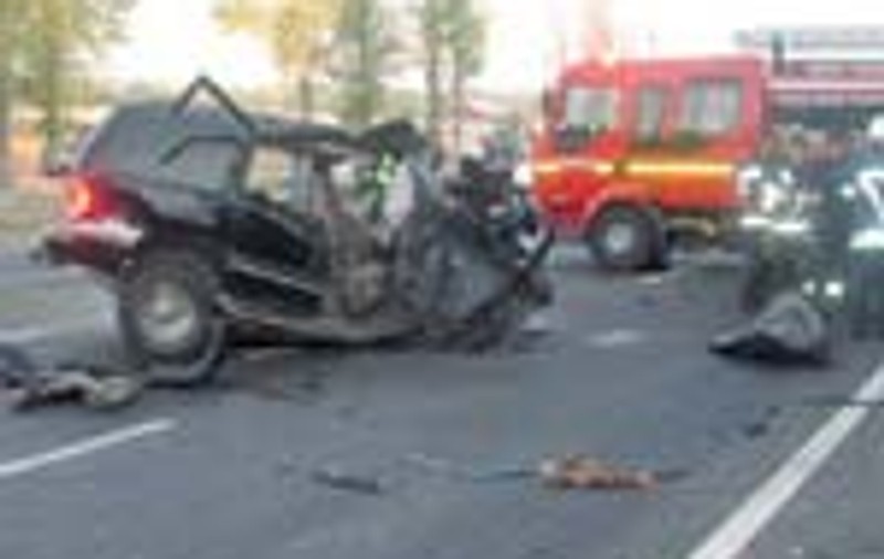 9 morti si 20 de raniti