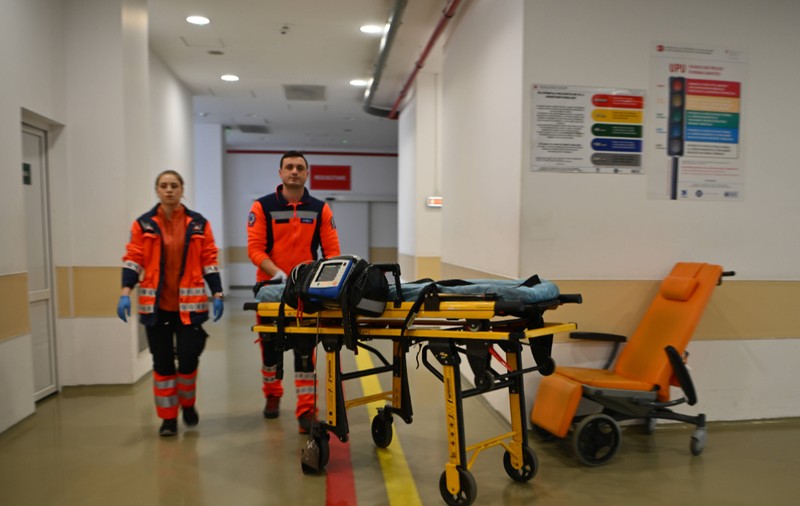 Veniturile personalului din spitale și din serviciile de ambulanță și urgență nu vor fi reduse cu 10%