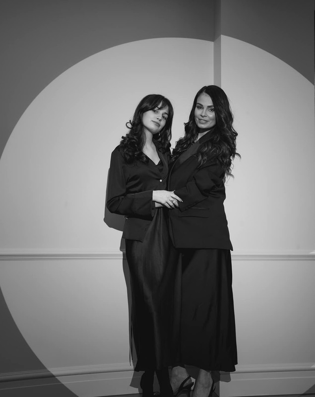 Imagine rară cu Sarah, fata cea mare a Ancăi Serea: „Ea mă iartă de fiecare dată când uit să-i dau bani de buzunar ori de câte ori pleacă la liceu devreme”