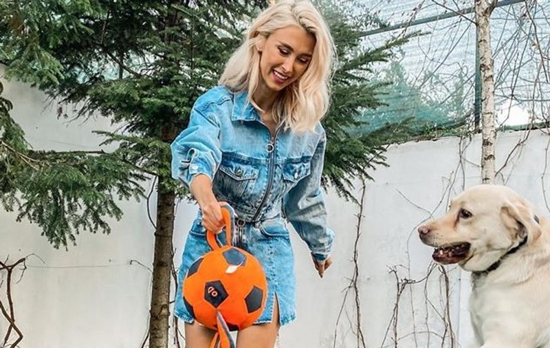 Andreea Bălan se află în autoizolare de o lună. Ce se întâmplă cu fetițele ei în această perioadă de carantină. „Sentimentul ăsta mă sfâșie”