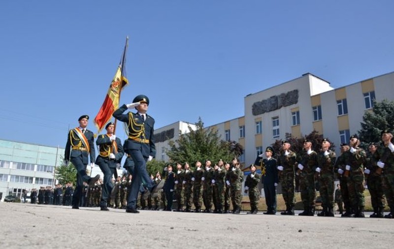 Ministrul Apărării din Republica Moldova, despre criza politică. „Ne subordonăm doar ordinii constituţionale”
