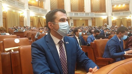 Senatorul USR PLUS Ștefan Pălărie