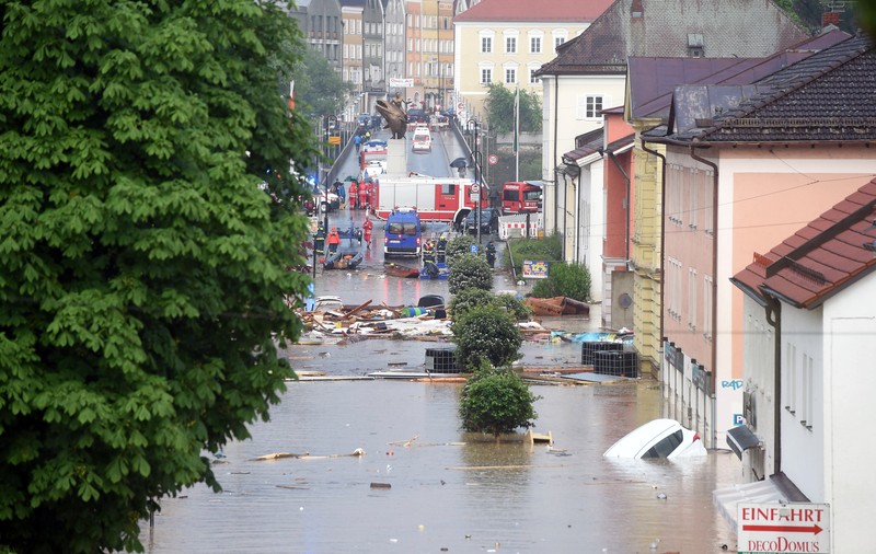 Inundații puternice în Franța, Germania și Austria | FOTO și VIDEO