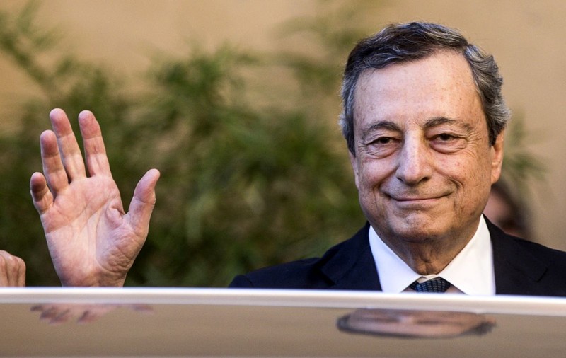 Premierul italian Mario Draghi a demisionat și a deschis calea pentru alegeri anticipate care favorizează dreapta radicală
