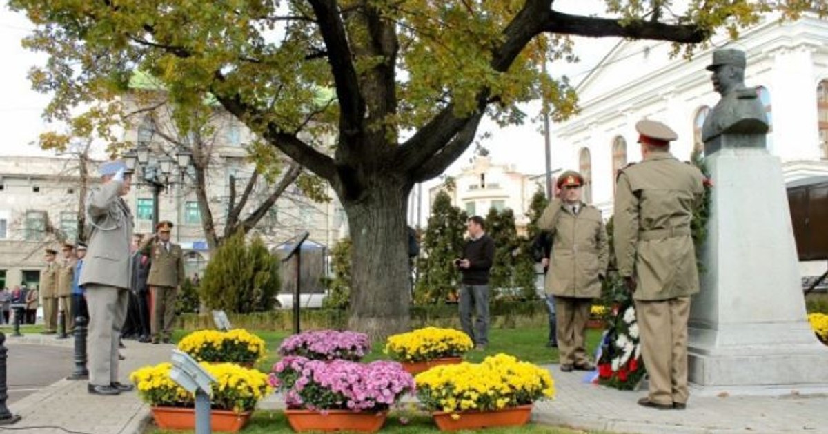 stejarul plantat de generalul Berthelot la Iași