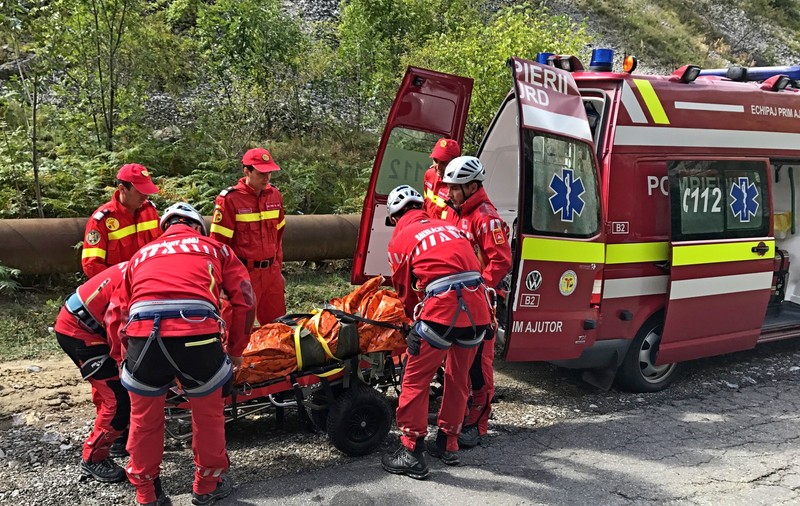 Zi de foc pe munte. 33 de persoane au avut nevoie de intervenția salvatorilor în ultimele 24 de ore, 4 au fost preluate cu elicopterul SMURD