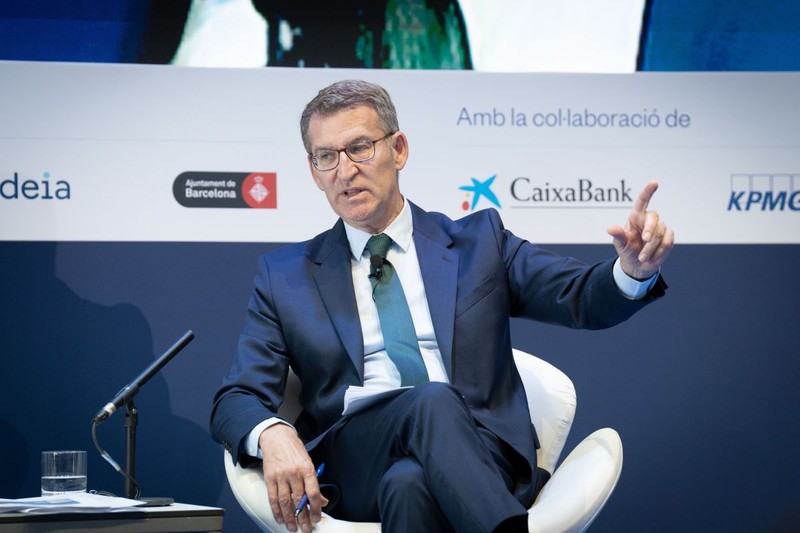 31 May 2023, Spain, Barcelona: The president of the People's Party (PP) Alberto Nunez Feijoo speaks during the last day of the 38th meeting of the Cercle d'Economia, at the W Hotel in Barcelona. Photo: David Zorrakino/EUROPA PRESS/dpa