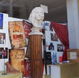 Bustul lui Molière, marcă înregistrată a așezării