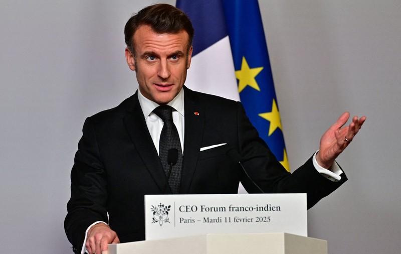 România nu a fost invitată deocamdată la summitul liderilor europeni de la Paris convocat de Macron, dar mai așteaptă un semn - Surse