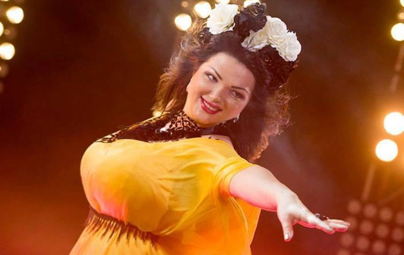 OZANA BARABANCEA a RĂBUFNIT pe FACEBOOK! "Eu POSTEZ ce VREA PĂSĂRICA MEA!"