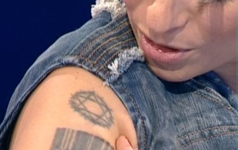 Ce înseamnă codul de bare tatuat pe braţul Anei Maria Prodan? 