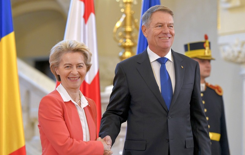 Politico: De ce Klaus Iohannis are șanse să preia șefia Comisiei Europene. Lista posibililor înlocuitori ai Ursulei von der Leyen