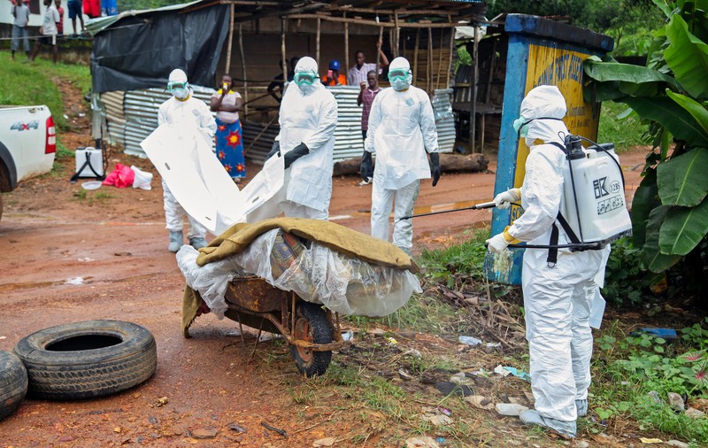CUM RECUNOŞTI INFECŢIA cu Ebola. TOT ce TREBUIE SĂ ŞTII despre această BOALĂ