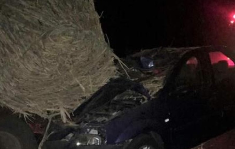 Un procuror a murit în Teleorman, după ce s-a izbit cu mașina de un tractor