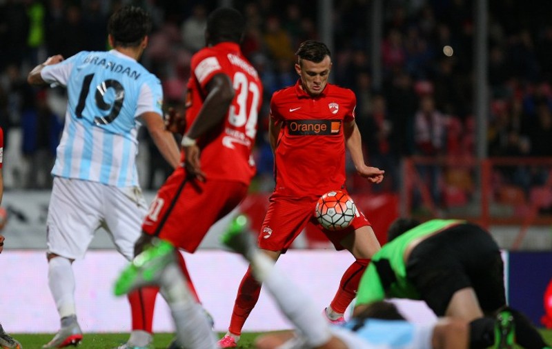 Un ”câine” îi sfidează pe Mutu și pe Marica: ”Nu sunt de speriat!”. Rednic vrea tiki-taka / VIDEO