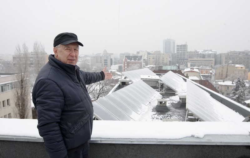 Ei sunt bucureştenii fericiţi! Nu plătesc pentru apa caldă
