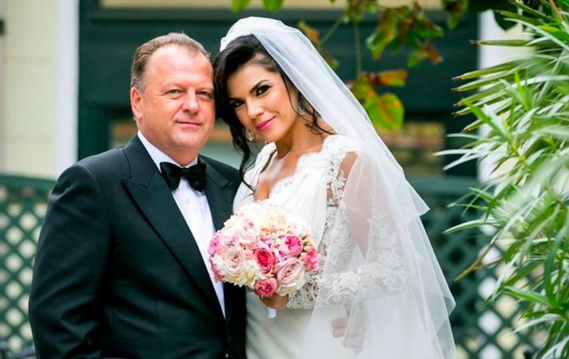 Irina Nicolae și Marius Vizer s-au căsătorit prima oară în Rusia. Ce a spus fosta cântăreață despre Vladimir Putin, care e bun prieten cu soțul ei