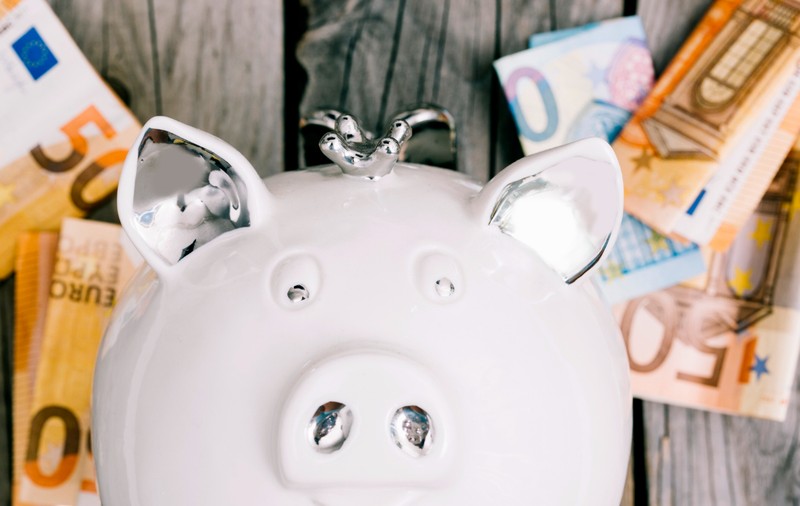 România câștigă o bătălie juridică importantă și evită plata unei daune de 256 milioane de euro în procesul cu 44 de investitori
