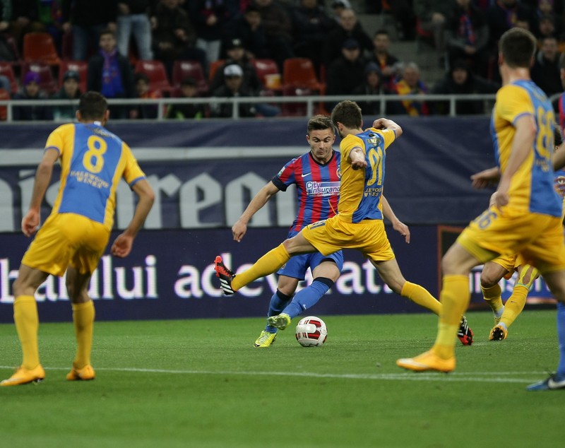 STEAUA - PETROLUL 3-1 (în tur, 1-1). ”Lupii” au fost mielușei / VIDEO