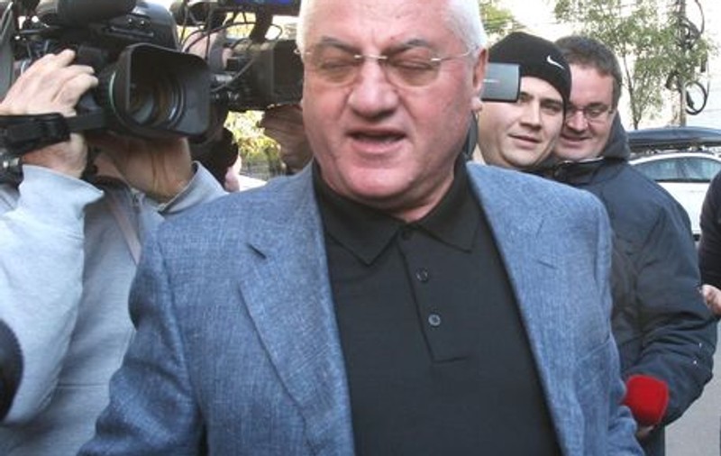 Mitică Dragomir îşi sărbătoreşte ziua de naştere. La mulţi ani!