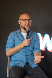 Stabilit în Varșovia, Olek lucrează pentru TikTok din iunie 2021