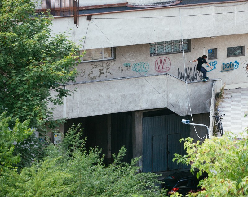 Cu skate-ul după Dracula. Mihnea Groseanu a avut invitați de seamă în Transilvania / FOTO&VIDEO