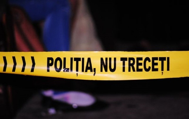 Un tânăr a fost găsit mort într-un cort amplasat pe malul Dunării