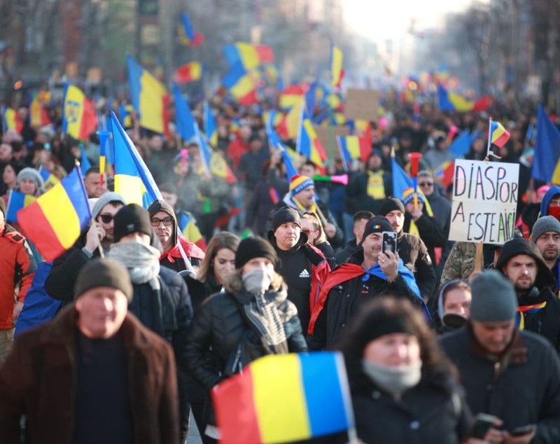 Mesajul lui Tudor Chirilă, după protestele de duminică: „Suntem ușor de manipulat când UITĂM”