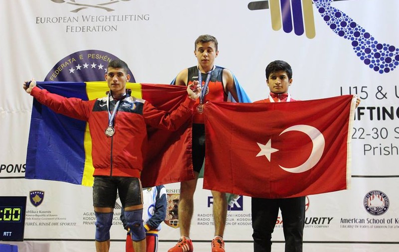 28 de medalii pentru la CE de haltere U 15 și U 17!