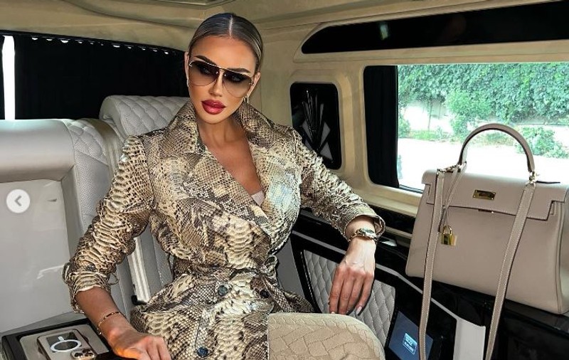 Bianca Drăgușanu a scumpit hainele pe care le vinde. Cât costă o geacă de la magazinul ei: „Le cresc prețul cu 150 de euro”