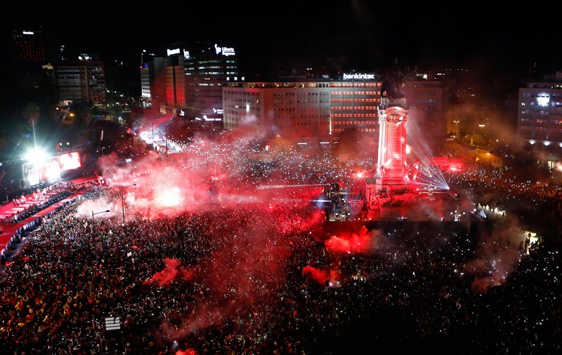 Sărbătoare în Europa fotbalistică. A fost noapte albă la Lisabona, Munchen, Paris sau Londra / FOTO