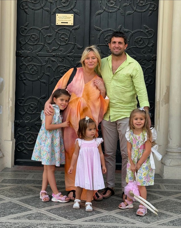 Laura Cosoi a reacționat după ce i s-a reproșat că are prea mulți copii: „A început să mă deranjeze puțin intruzivitatea oamenilor”