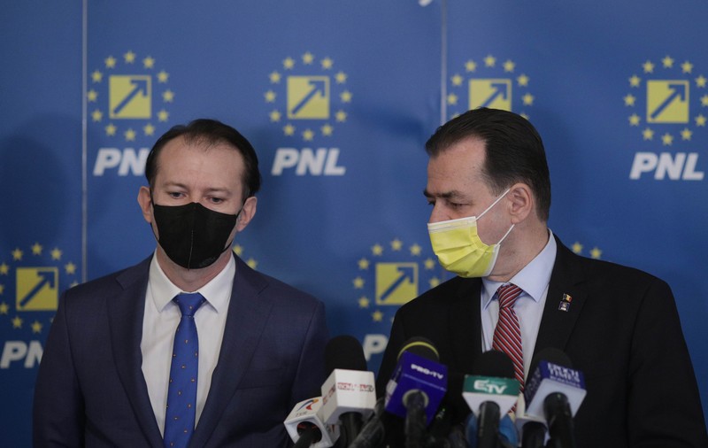 Cîțu, atac la Orban după decizia CCR privind portul măștii: Era un premier care azi dă lecții la televizor