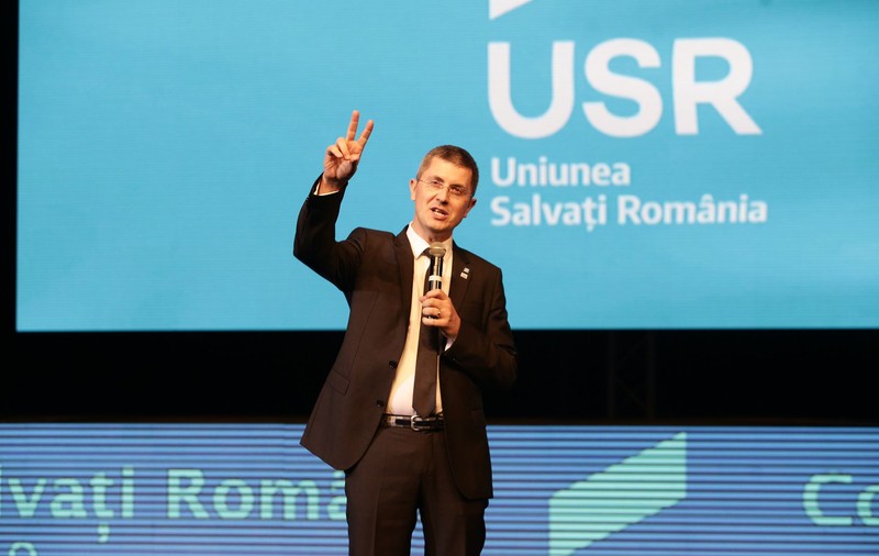 UPDATE. Dan Barna a fost ales prezidenţiabilul USR | FOTO