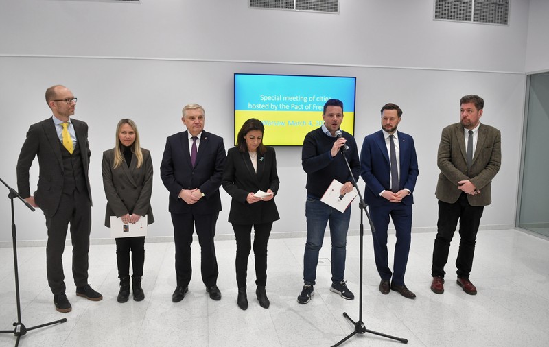 Capitala Albaniei a redenumit strada pe care se află Ambasada Rusiei în „Ucraina liberă”