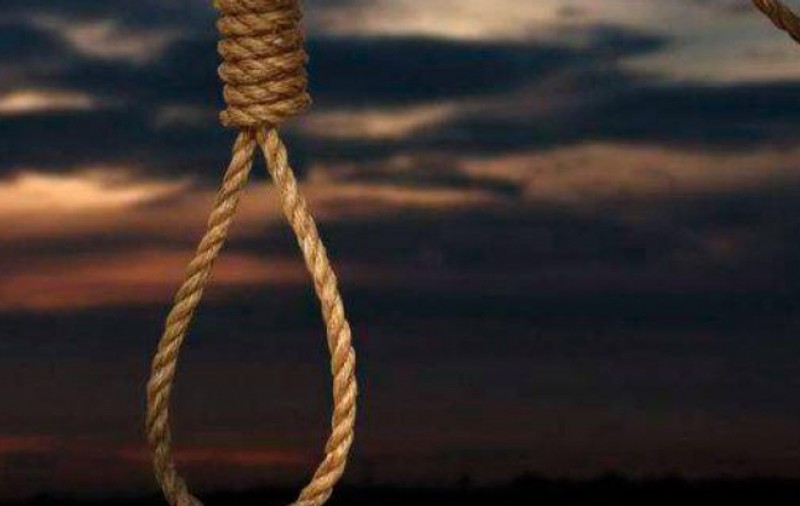 Adolescent de 17 ani din Râmnicu Sărat, găsit spânzurat de un copac. Ce l-a împins spre sinucidere
