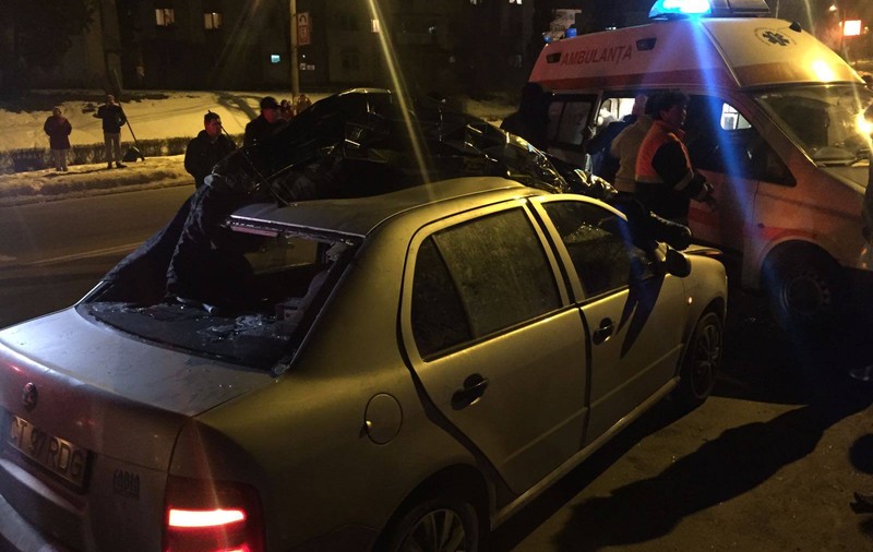 Un bărbat din Medgidia a murit după ce a traversat printr-un loc nepermis și a fost spulberat de o mașină / FOTO