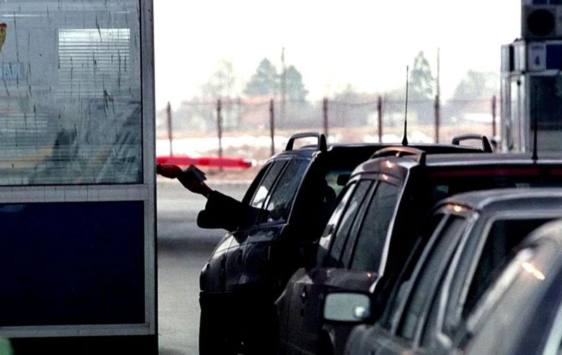 Peste 200.000 de români sunt așteptați să intre în țară în următoarele două săptămâni. Ce recomandă Poliția Română