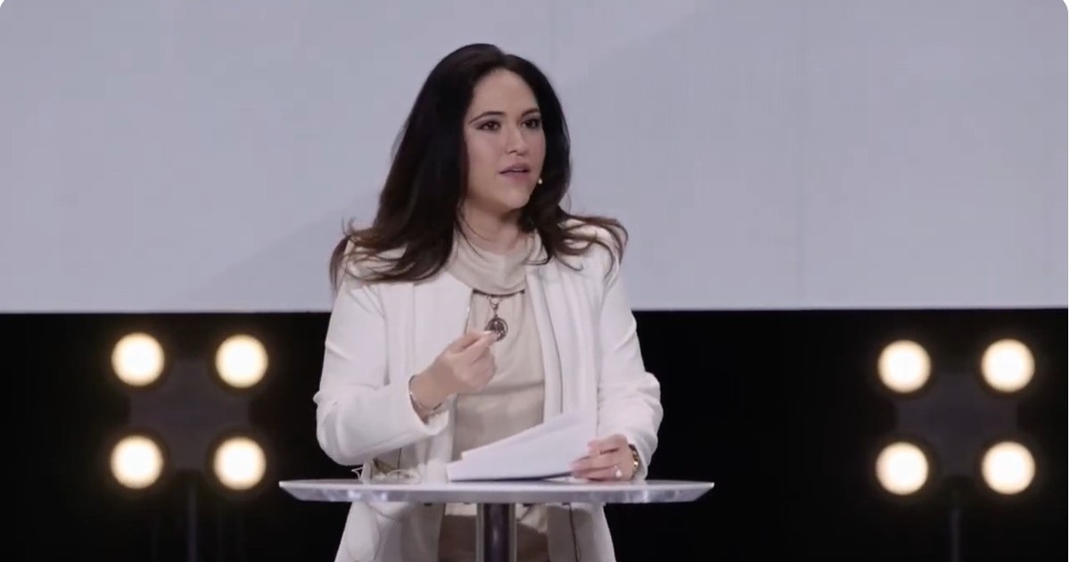 Maria Monsterrat Alvarado, prima femeie laică numită „ministru” la Vatican Captură YouTube / THINQ Media