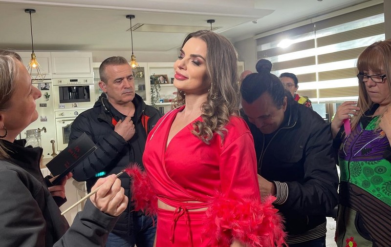 Jojo, despre rolul din serialul „Strada Speranței”, difuzat în curând la Kanal D: „Am jucat multe fete de oraș, dar Denisa are ceva special”