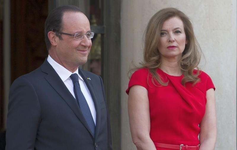 Valérie Trierweiler și Francois Hollande au reluat legătura. S-au împăcat foștii locatari de la Elysees