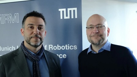 Prof. Lorenzo Masia (stânga) și prof. Achim Lilienthal vor conduce TUM RoboGym Foto: Tum.de