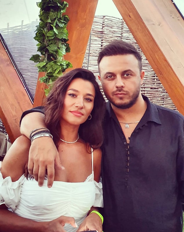 Gabi Bădălău a spus în sala de judecată că nu vrea să divorțeze de Claudia Pătrășcanu. Ce s-a întâmplat: „La termenul următor decidem”