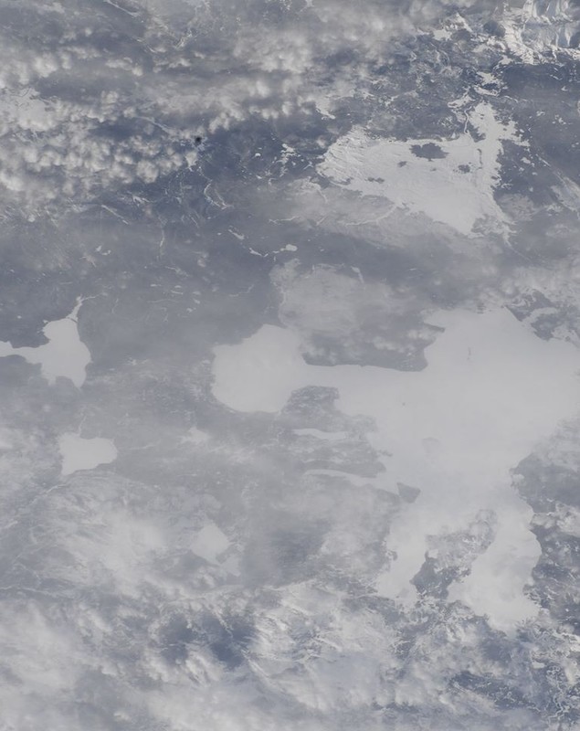 O astronaută a doborât recordul pentru cel mai mult timp petrecut în spațiu. Fotografiile uluitoare pe care le-a realizat în cele 328 de zile