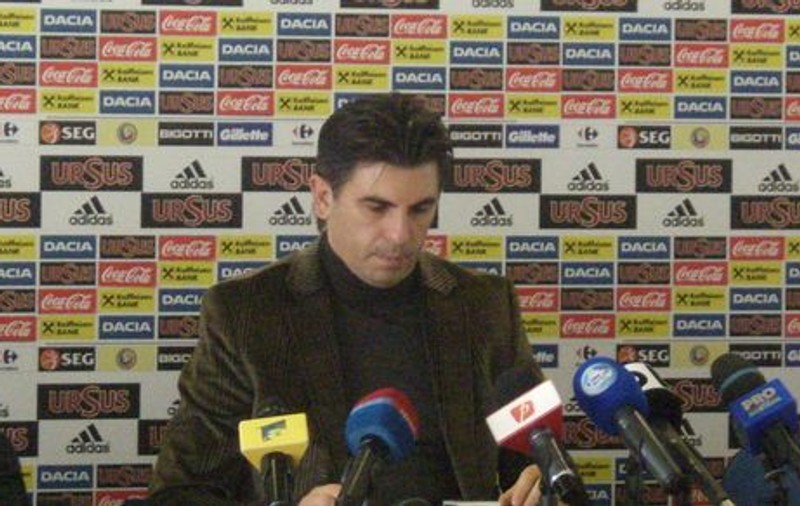 "Naţionala" lui Răzvan Lucescu va juca doar în Bucureşti