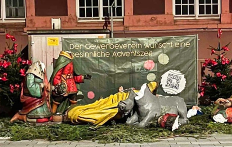 Figurinele în mărime naturală din scena Nașterii Domnului au fost decapitate peste noapte, într-un oraș din Germania